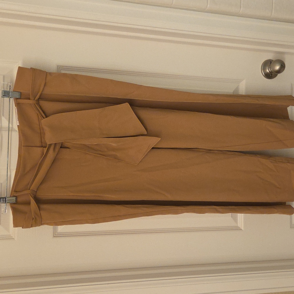 NEW Alfani Beige Culotte Pants Size 12